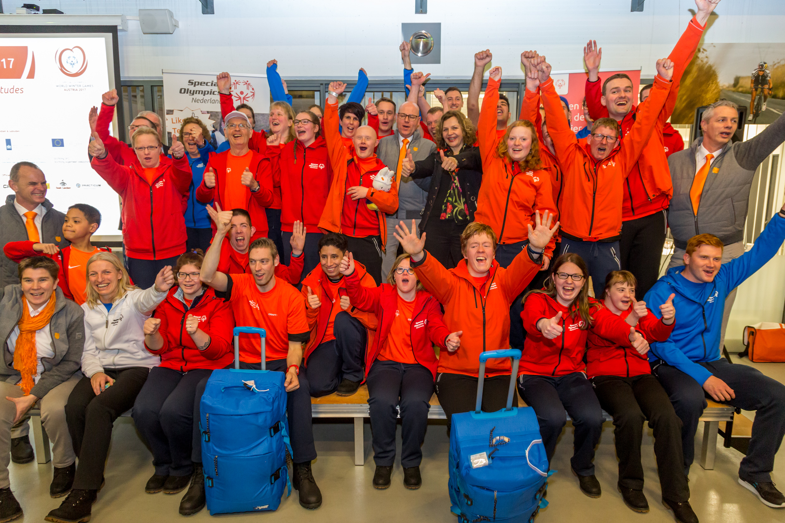 Minister Schippers zwaait Special Olympics Team NL uit - Special ...