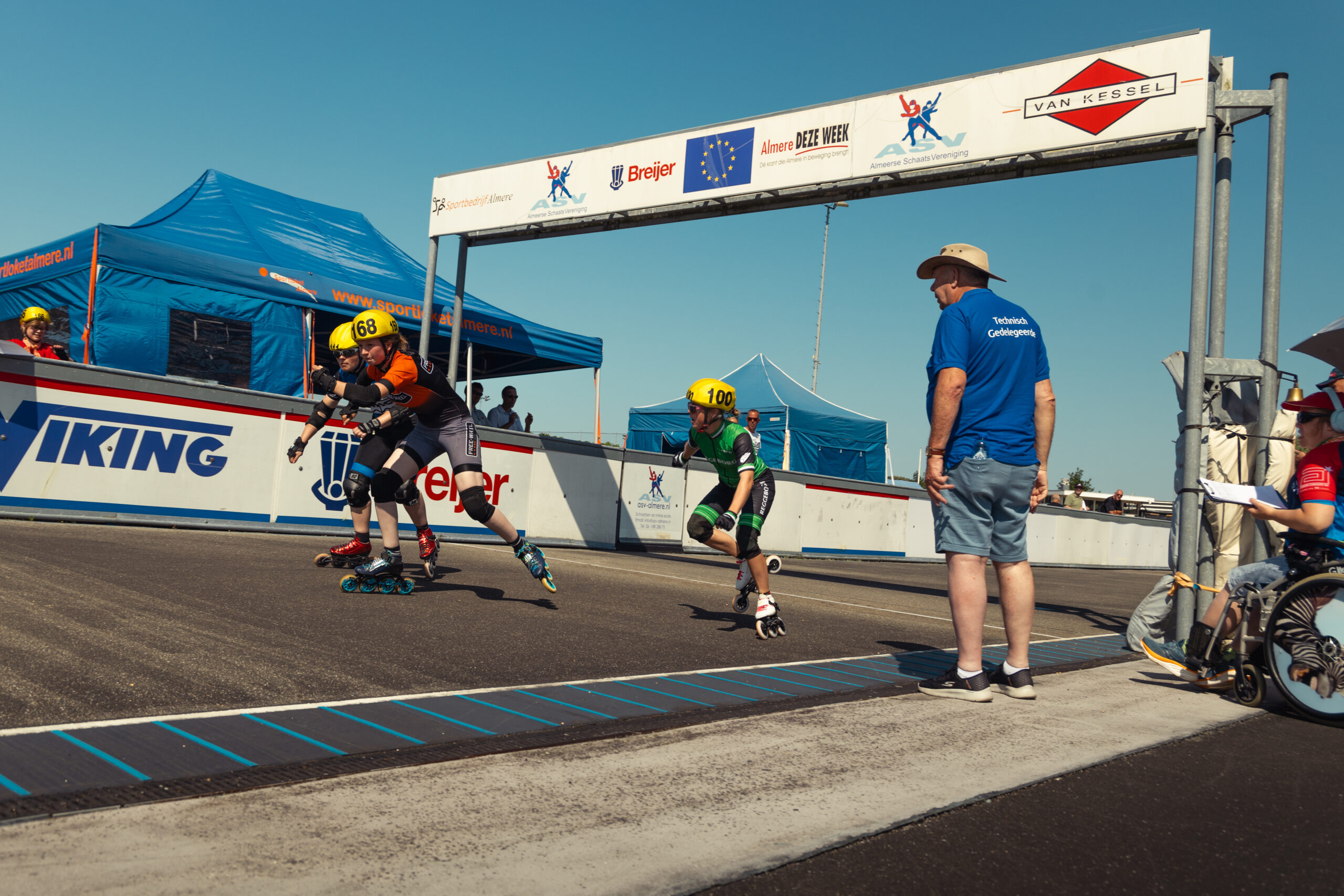 Inline skaters stralen in Almere