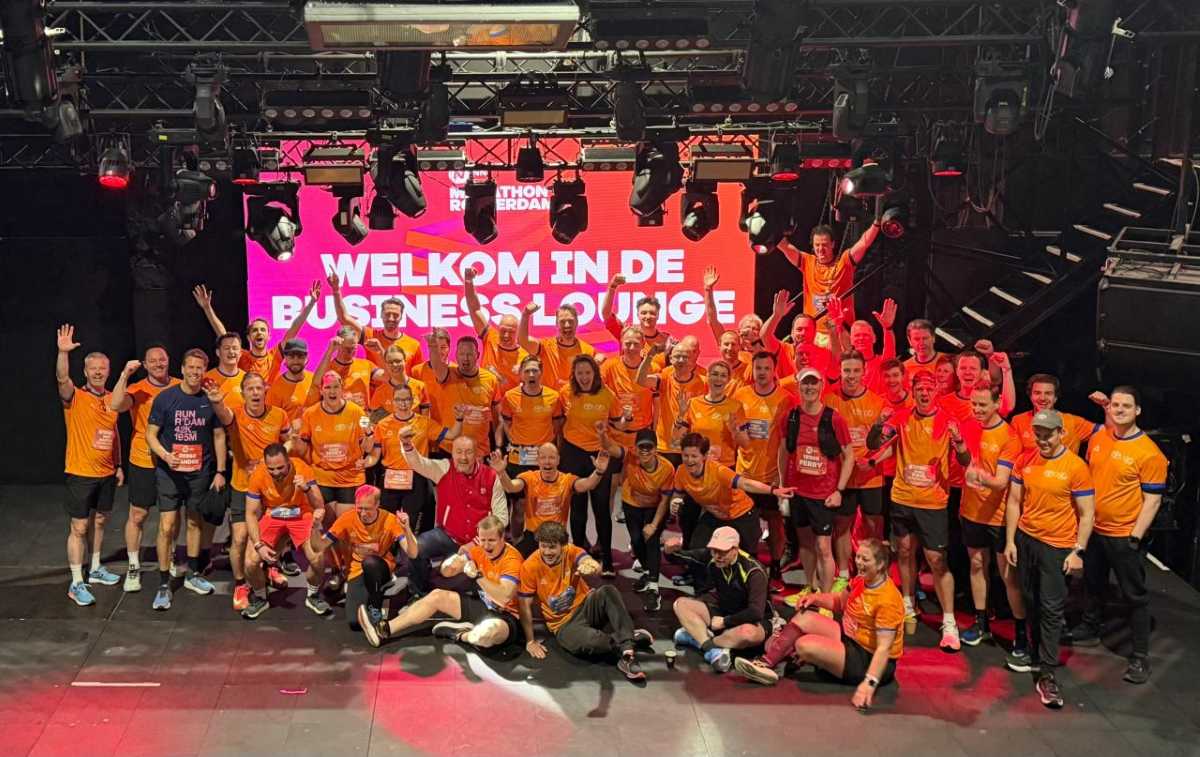 toyota-groepsfoto-rotterdam-marathon-special-olympics